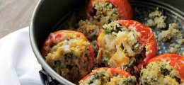 Tomates rellenos de quinoa y espinacas